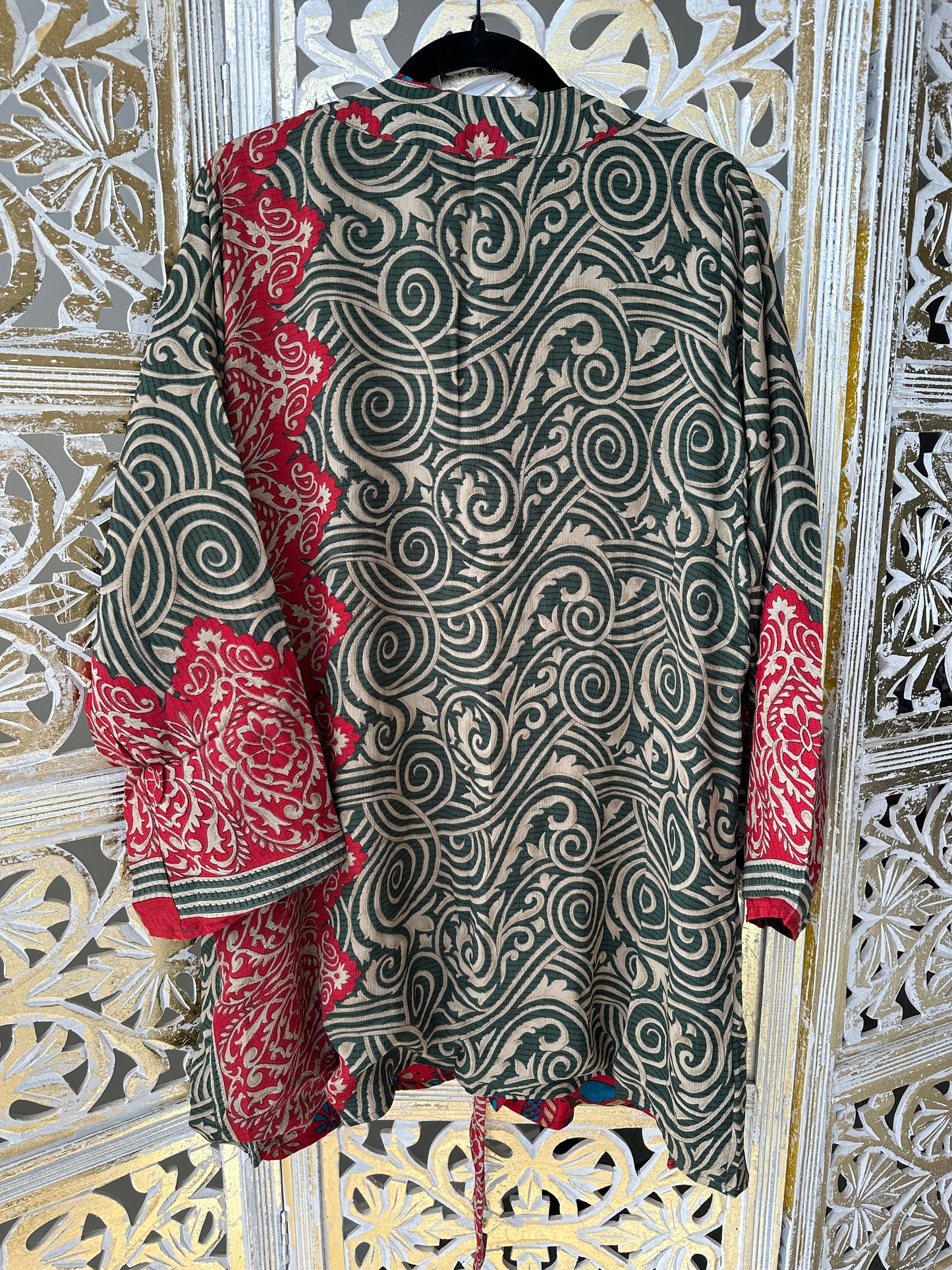 Short Silk Kimono Robe (reversible) - Red & Green