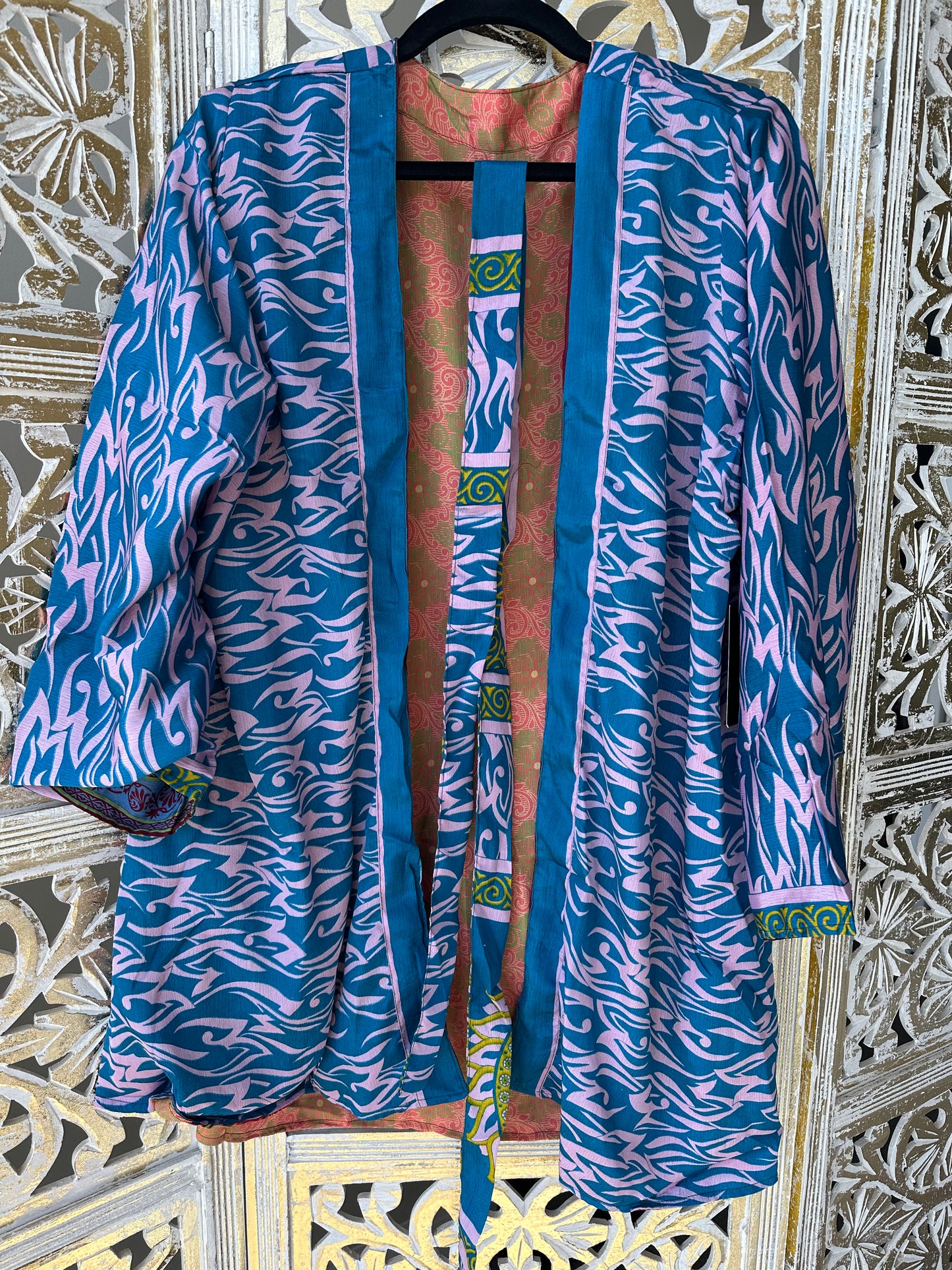 Short Silk Kimono Robe (reversible) - Peach & Blue