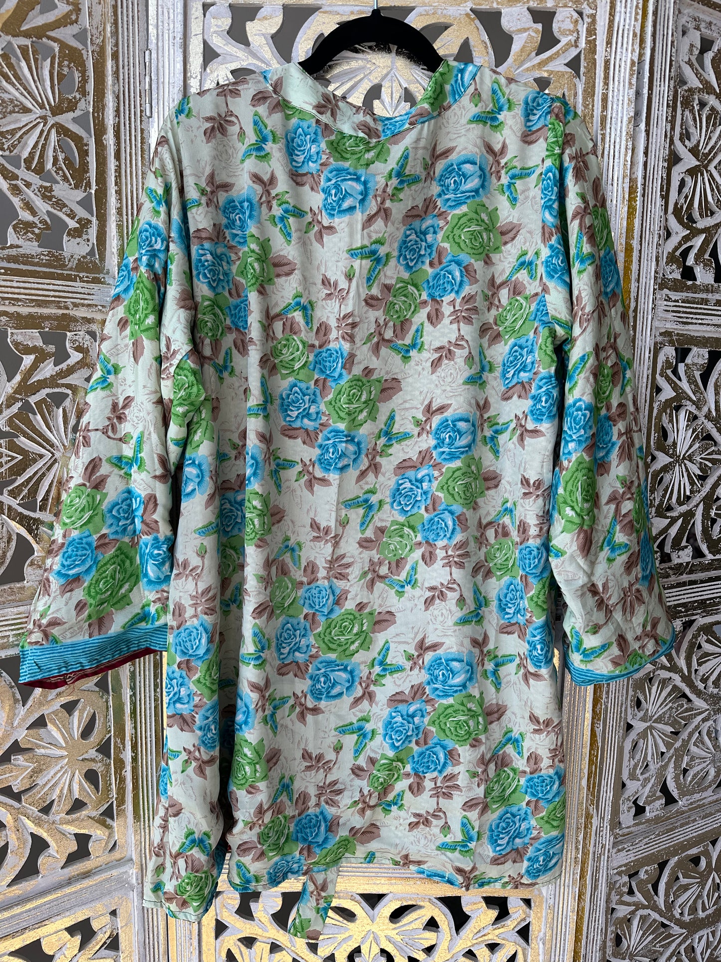 Short Silk Kimono Robe (reversible) - Floral & Red