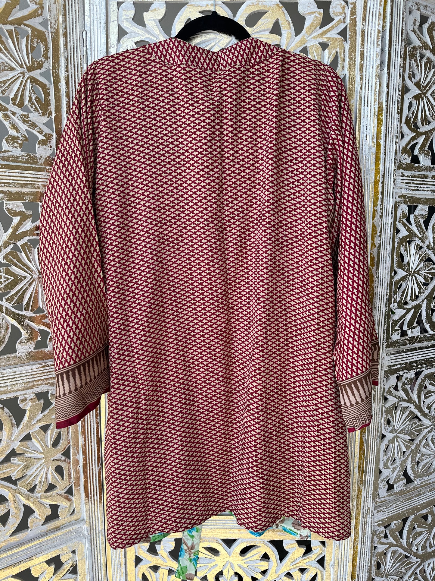 Short Silk Kimono Robe (reversible) - Floral & Red