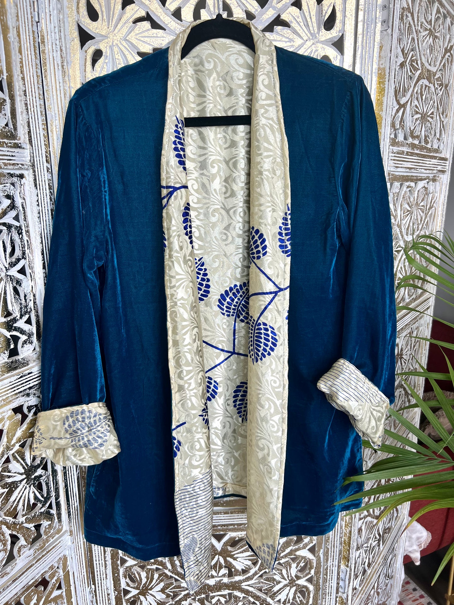 Short Velvet Jacket (reversible) - Deep Sea Blue & White