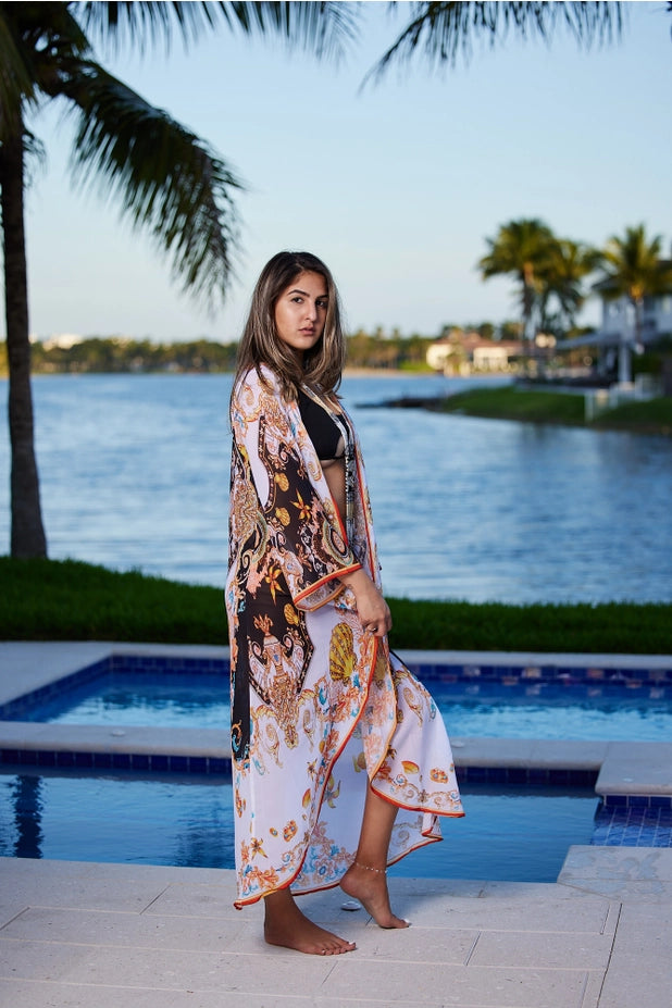 Versa White & Black Kimono