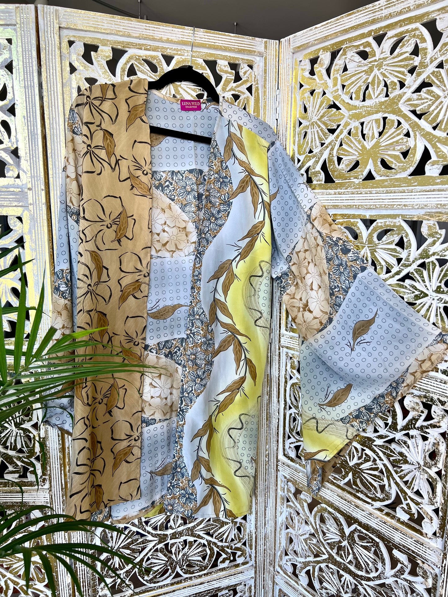 Silk Sari Robe (Short) - Gold Feathered